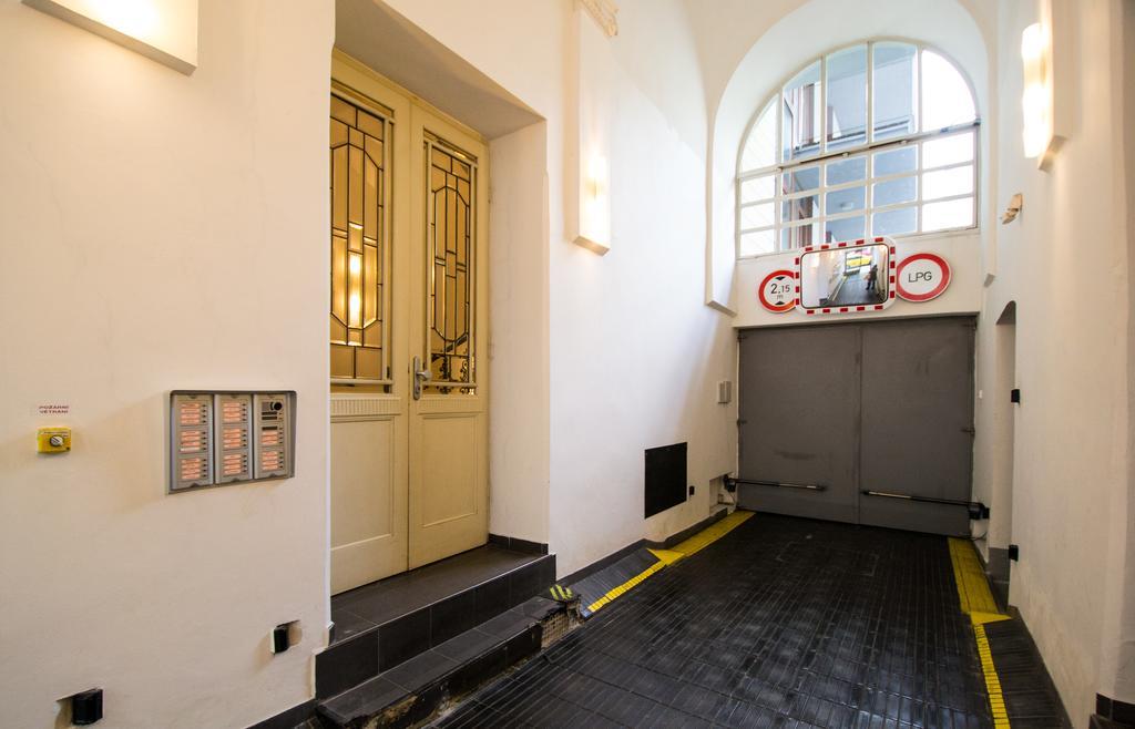 National Museum Apartment By Ruterra Prague Ngoại thất bức ảnh